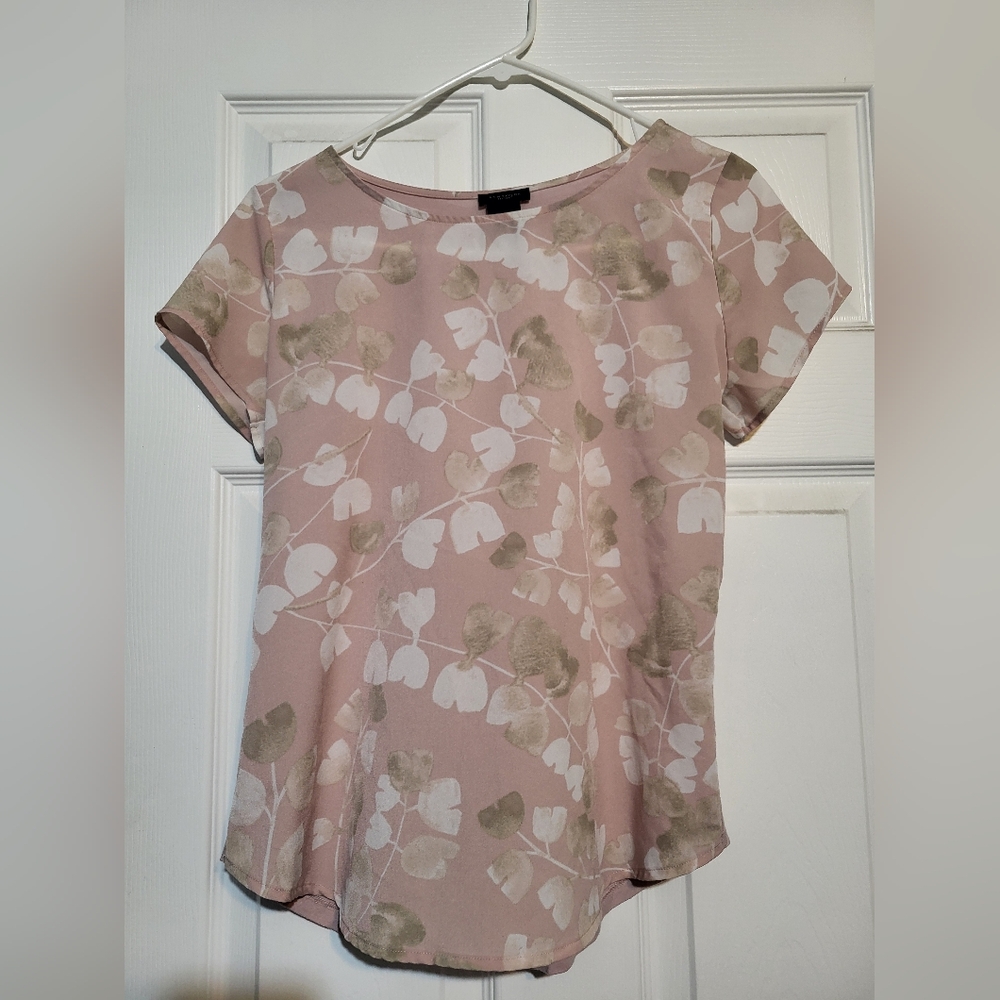 Ann Taylor Pink and Cream Floral Blouse